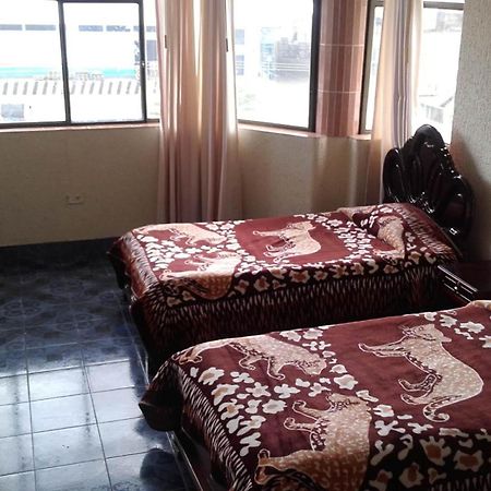 Hostal Lesly Salome Tulcán 외부 사진
