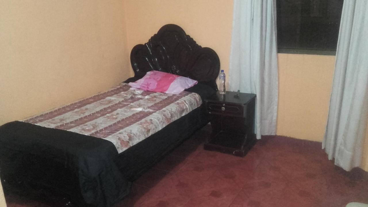 Hostal Lesly Salome Tulcán 외부 사진
